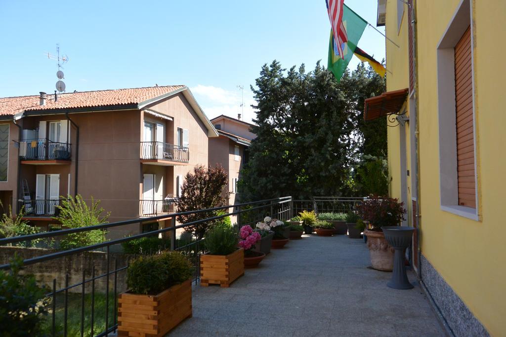 Pavia Ostello Εξωτερικό φωτογραφία